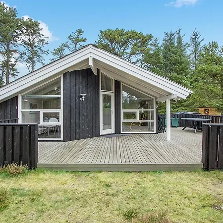 Vakantiehuis Two-bedroom Holiday In Hals